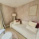 With Private Sauna On The Veluwe With Cold Water Tub Bath Appartement *