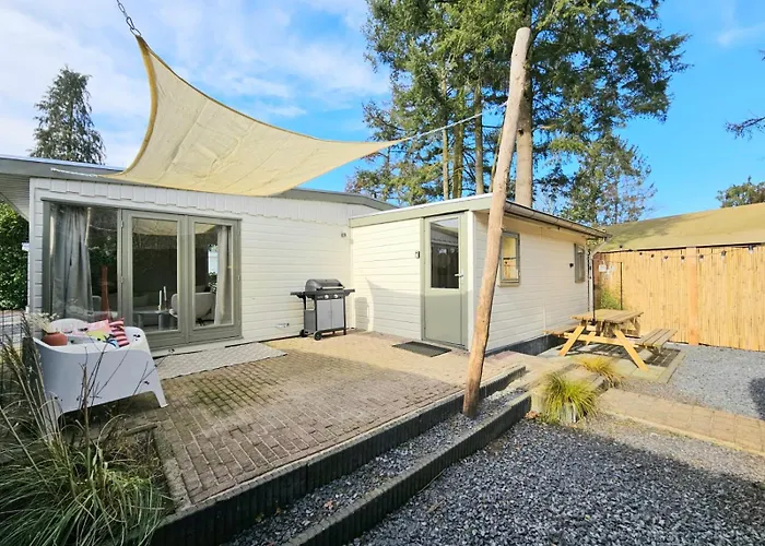 With Private Sauna On The Veluwe With Cold Water Tub Bath *